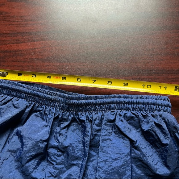 Vintage Nike Shorts Nylon Netted Navy Blue Drawstrings Pockets Men’s Small - Picture 3 of 5
